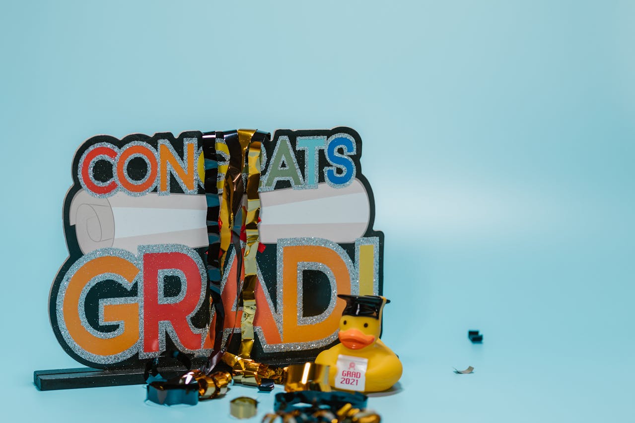 Letras de felicitación de graduado