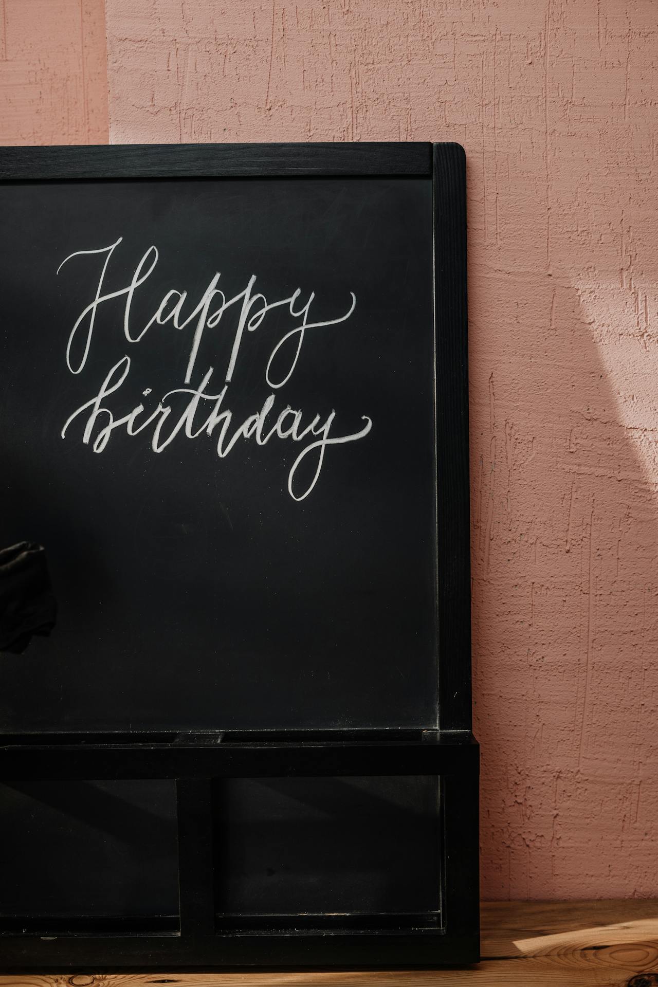 Pizarra con mensaje feliz cumpleaños Pizarra con mensaje feliz cumpleaños