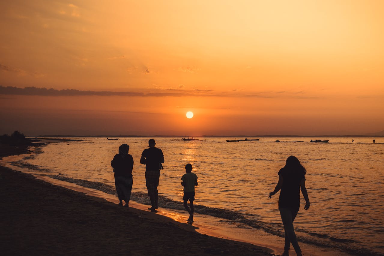 Puesta de sol con la familia