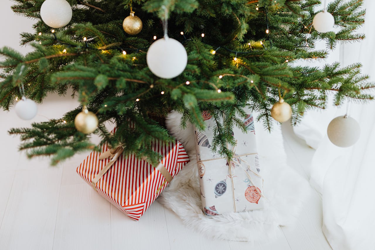 Regalos en el árbol Regalos en el árbol