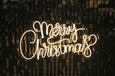 Luces de neón blancas de feliz Navidad