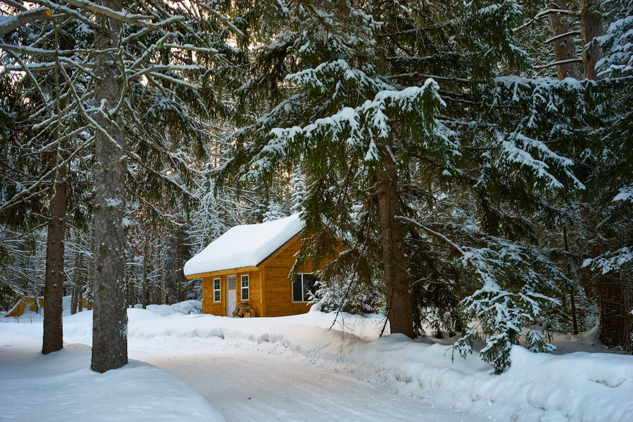 Casa con nieve
